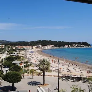 https://logement-cosy-calme-vue-mer-sud-france.fr-provencehotel.com